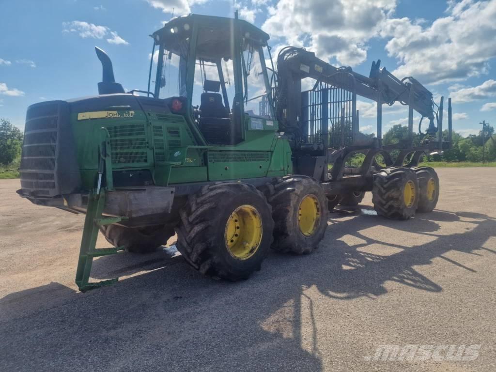 John Deere 1110G Forvarderi