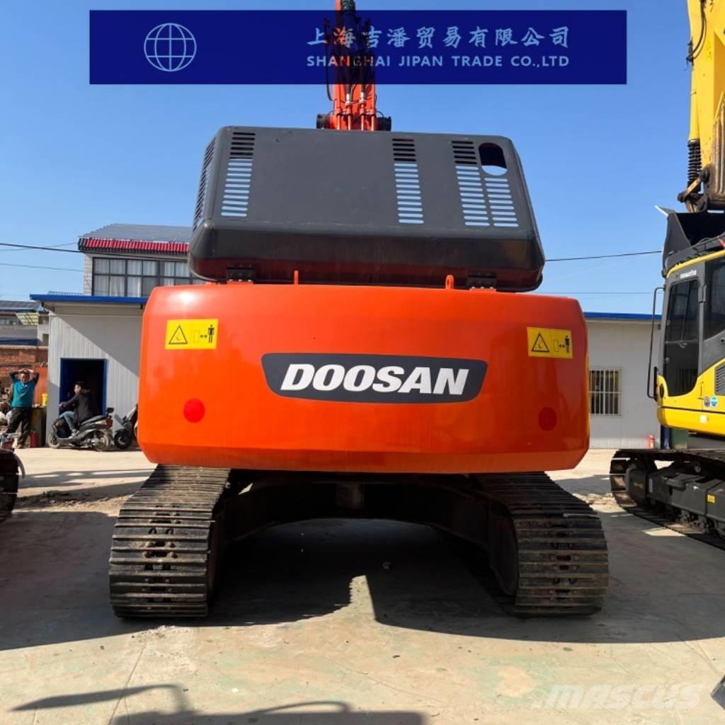 Doosan DX 300 Kāpurķēžu ekskavatori