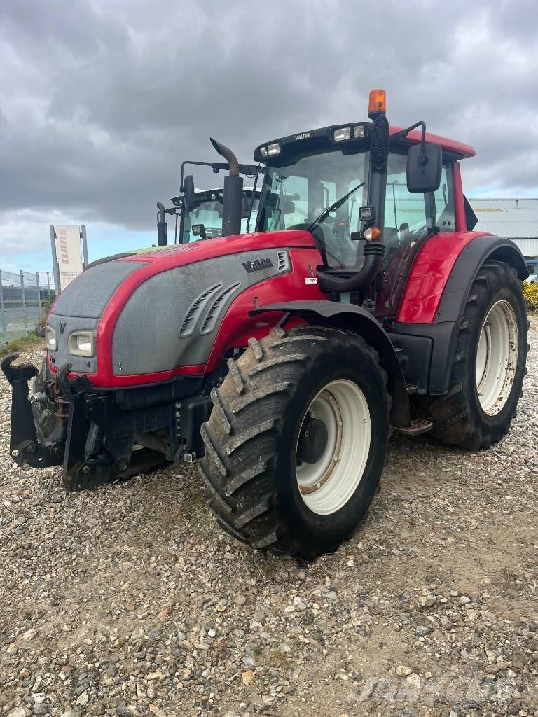 Valtra T 202 D Traktori