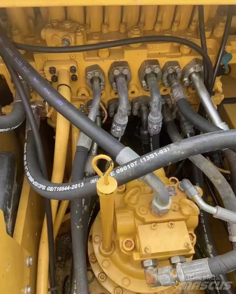 CAT 320 D Kāpurķēžu ekskavatori