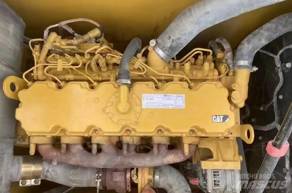 CAT 320 D Kāpurķēžu ekskavatori