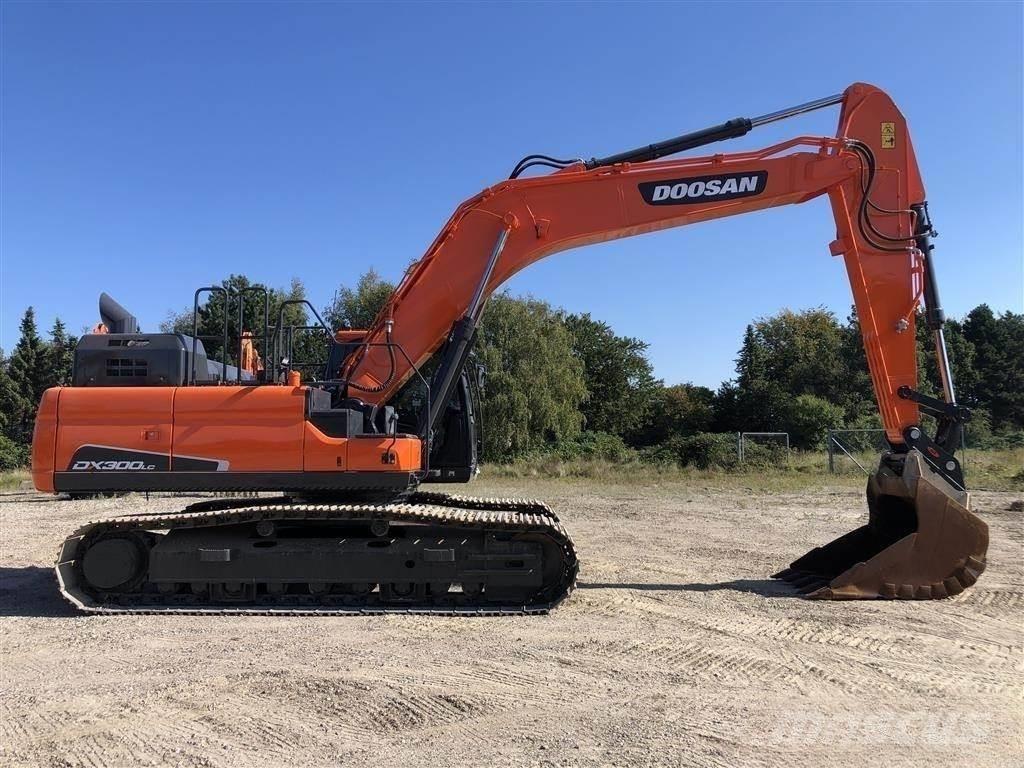 Doosan dx300 Kāpurķēžu ekskavatori