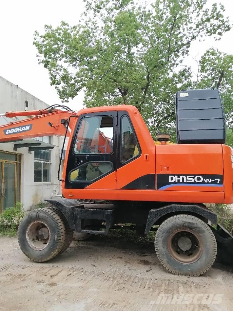 Doosan DH 150 W-7 Kāpurķēžu ekskavatori