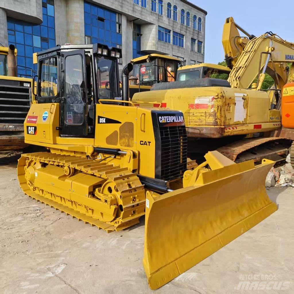 CAT D 5 K Kāpurķēžu buldozeri