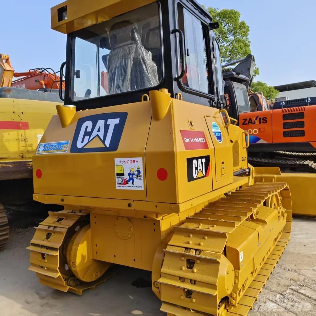 CAT D 5 K Kāpurķēžu buldozeri