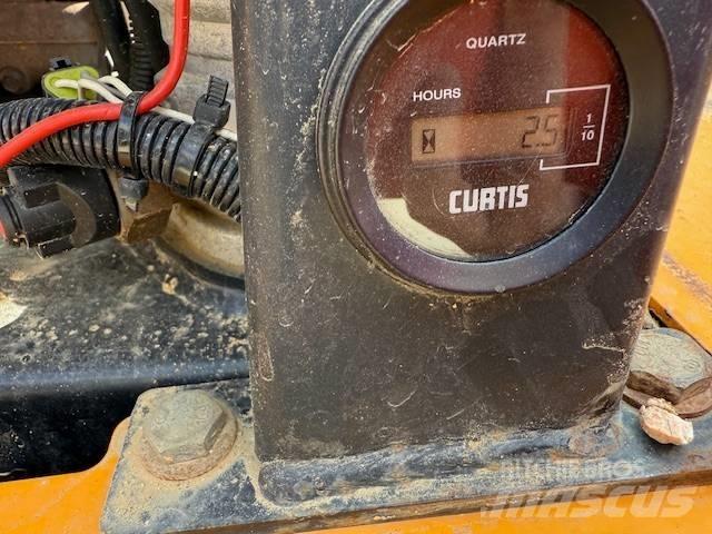Thwaites MACH 474 Mini pašizgāzēji