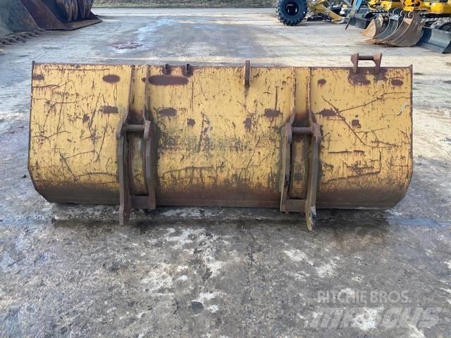 CASE 580 Kausi