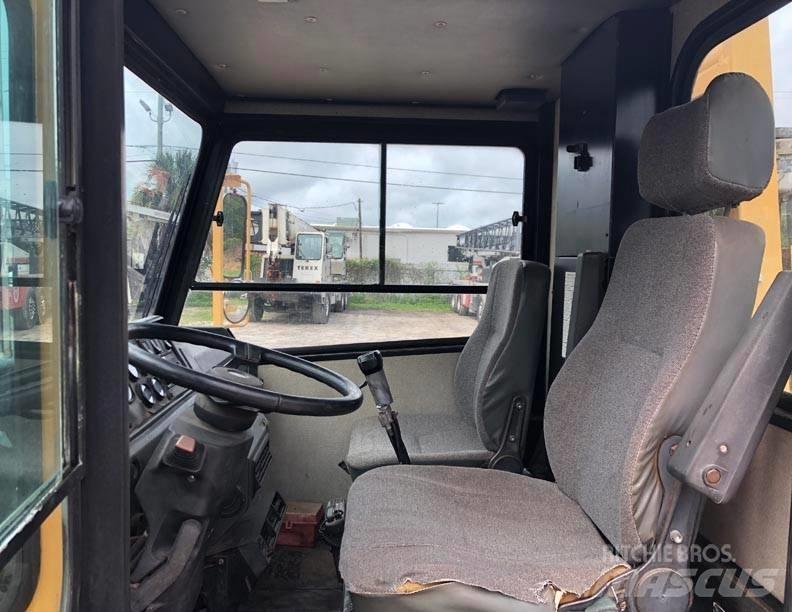 Daewoo DTC 35 Visurgājēji celtņi