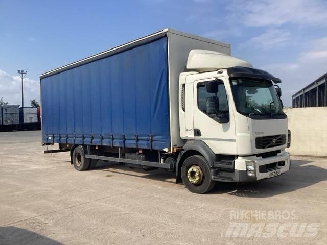 Volvo FL 240 Tents