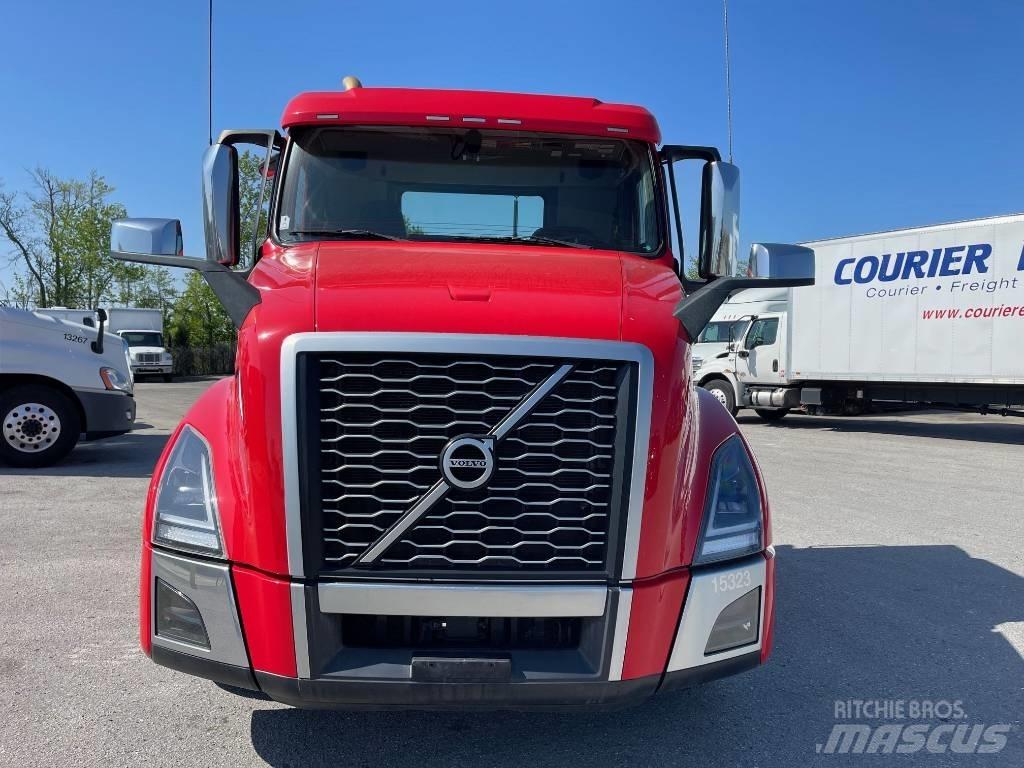 Volvo VNL64T300 Vilcēji