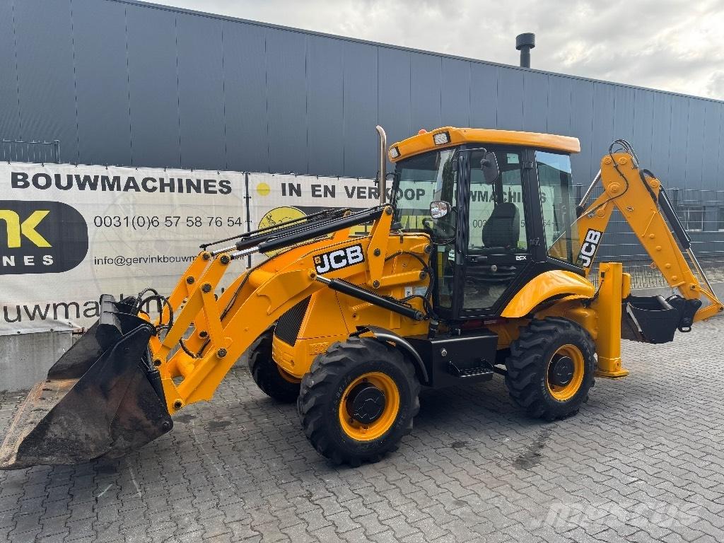 JCB 2 CX Ekskavatori-iekrāvēji