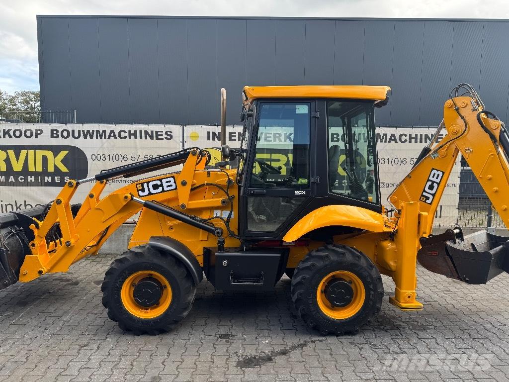 JCB 2 CX Ekskavatori-iekrāvēji