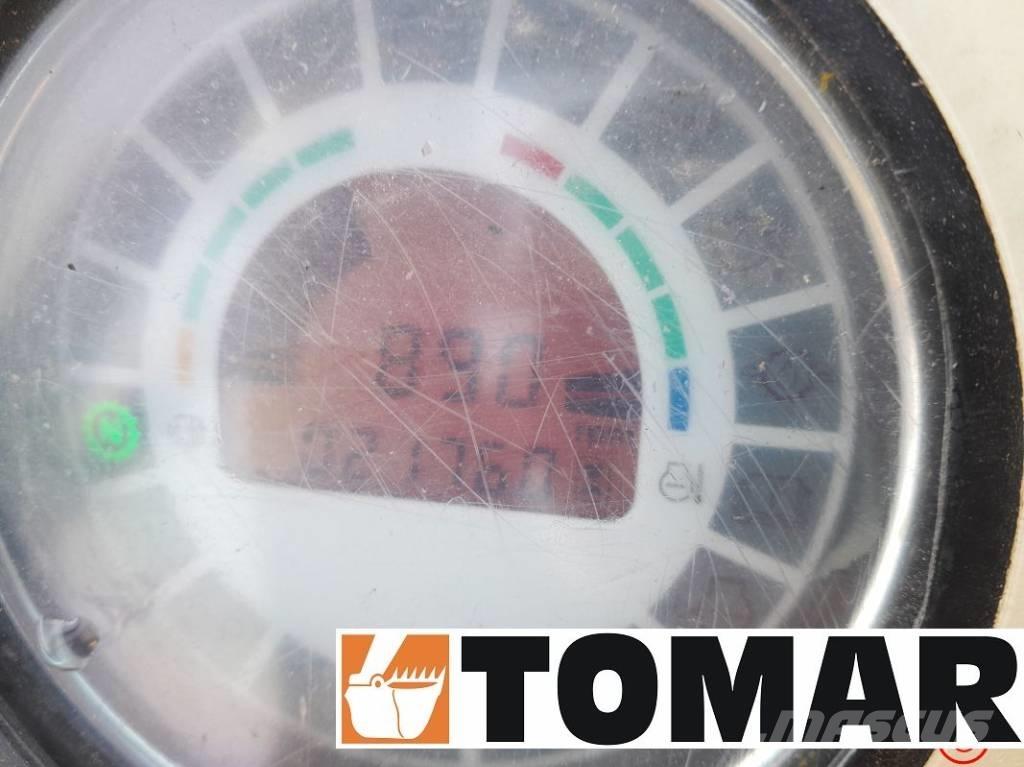 JCB 6 TST Mini pašizgāzēji