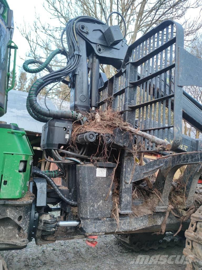 John Deere 1110 E Forvarderi