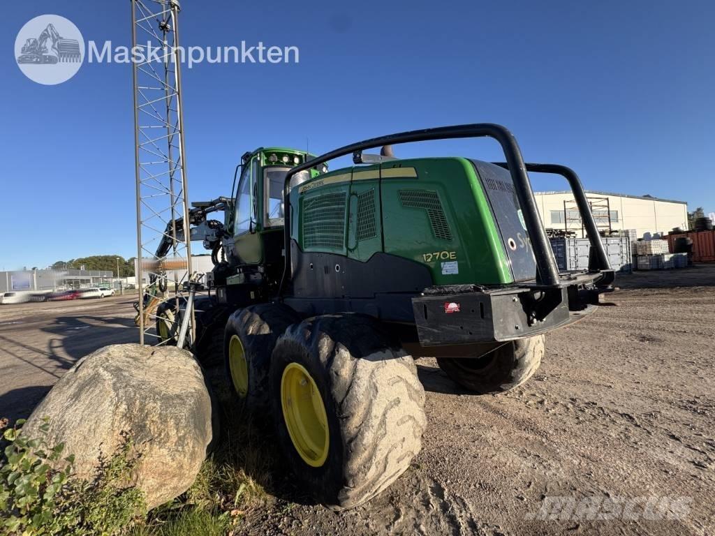 John Deere 1270 E Harvesteri