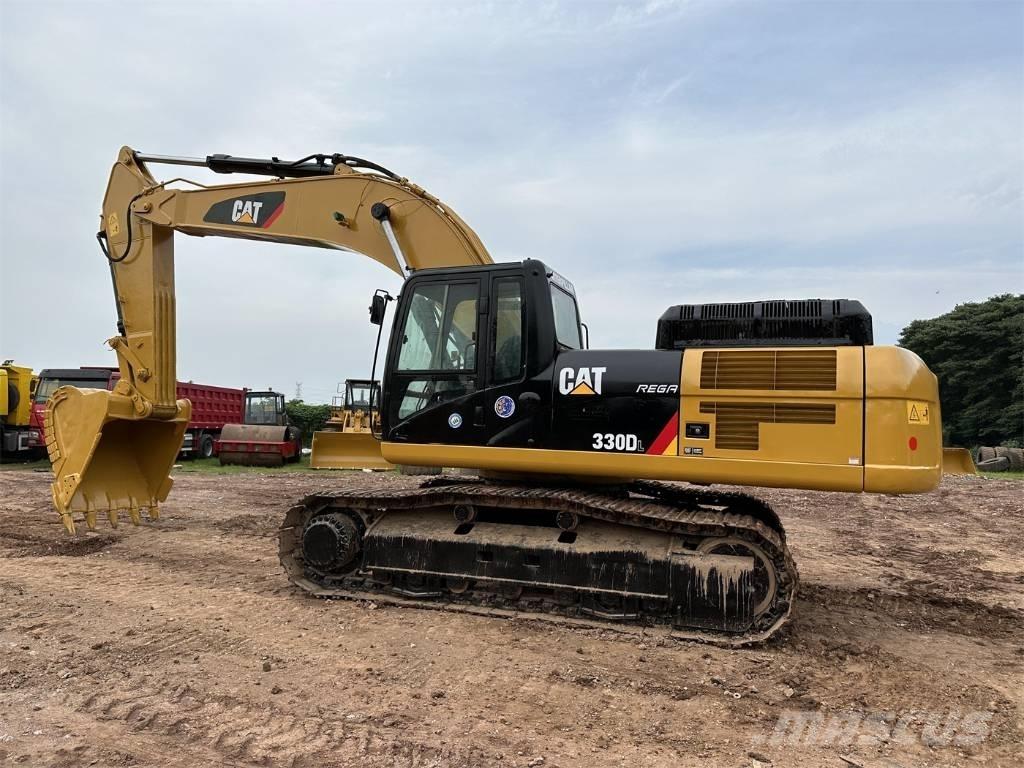 CAT 330 D L Kāpurķēžu ekskavatori
