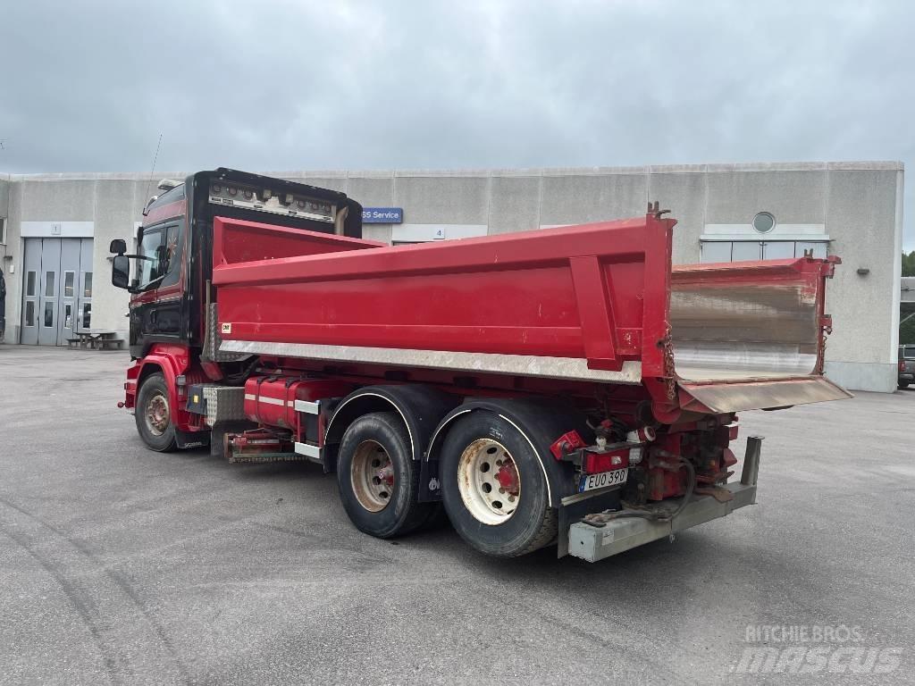 Scania R580 Treileri ar āķi