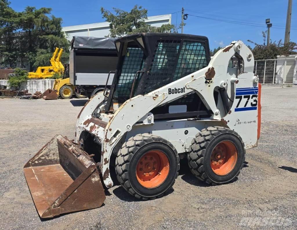Bobcat 773 Mini iekrāvēji