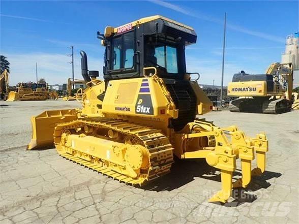 Komatsu D51EXi-24 Kāpurķēžu buldozeri