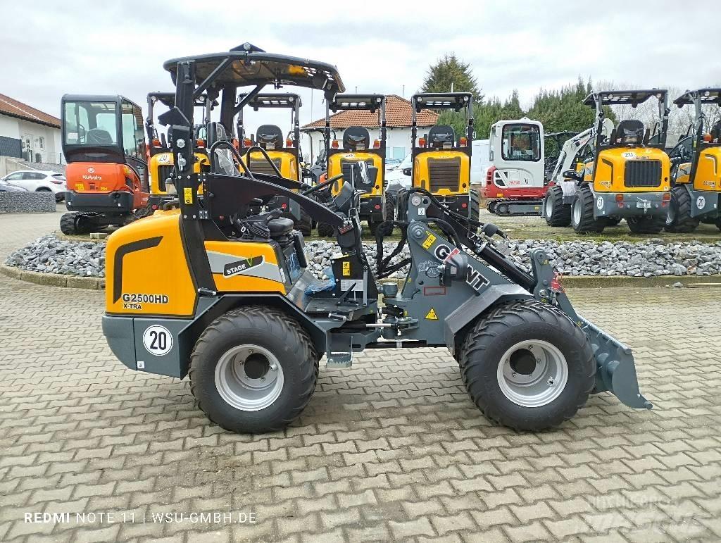 GiANT G2500 Xtra HD Lietoti riteņu kompaktiekrāvēji