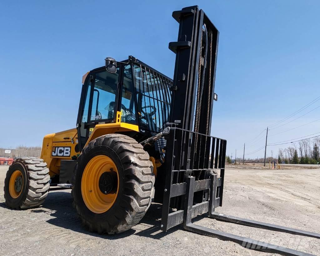 JCB 940 RTFL Apvidus autokrāvējs