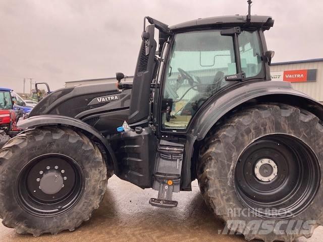 Valtra T 254 V Traktori