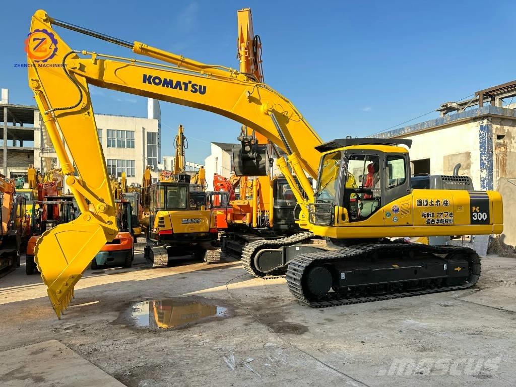 Komatsu PC 300 Kāpurķēžu ekskavatori