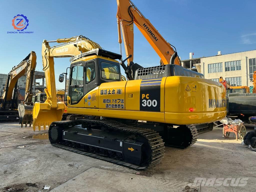 Komatsu PC 300 Kāpurķēžu ekskavatori