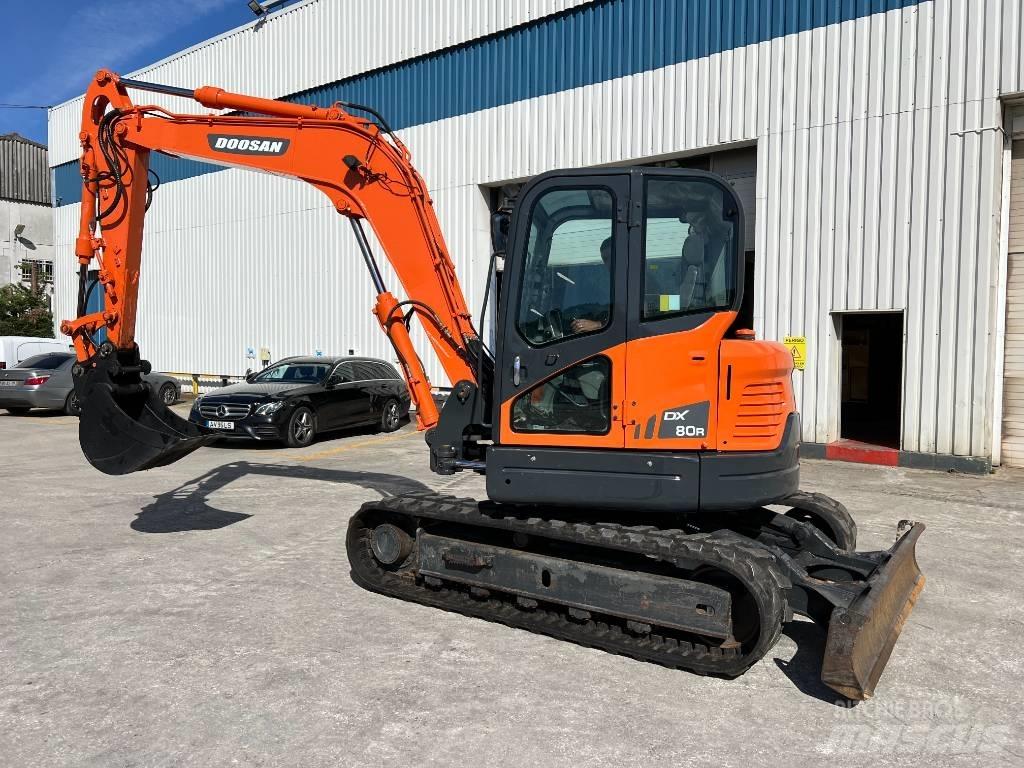 Doosan DX 80 R Vidēja lieluma ekskavatori 7 t - 12 t