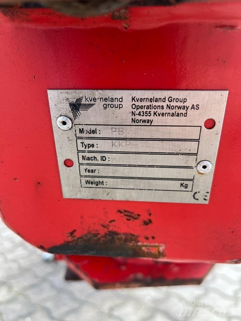 Kverneland PB100 Maiņvērsējarkli