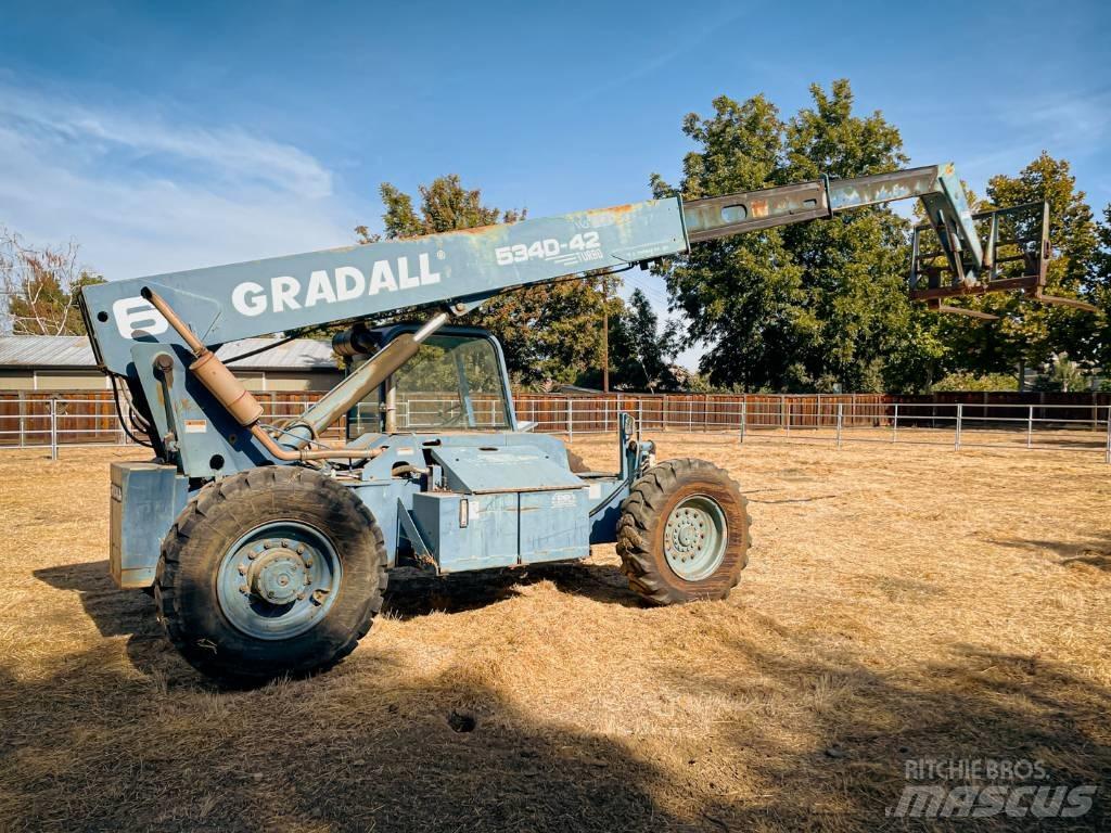 Gradall 534 D-6-42 Teleskopiskie manipulatori