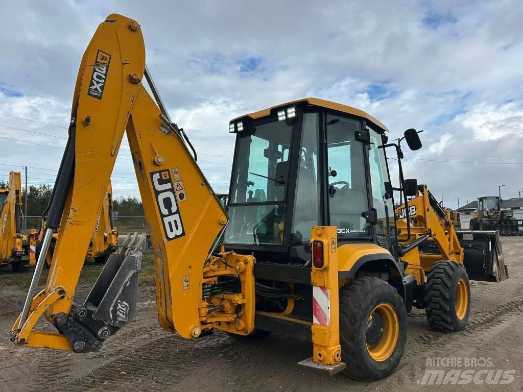 JCB 3 CX Ekskavatori-iekrāvēji