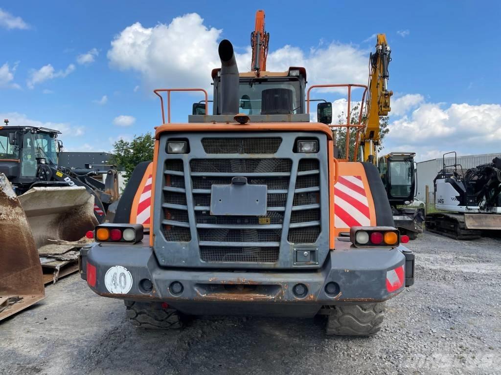 Doosan DL 420 Iekrāvēji uz riteņiem