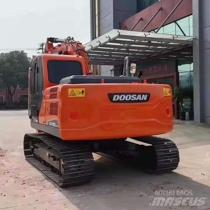 Doosan DX150LC-9C Kāpurķēžu ekskavatori