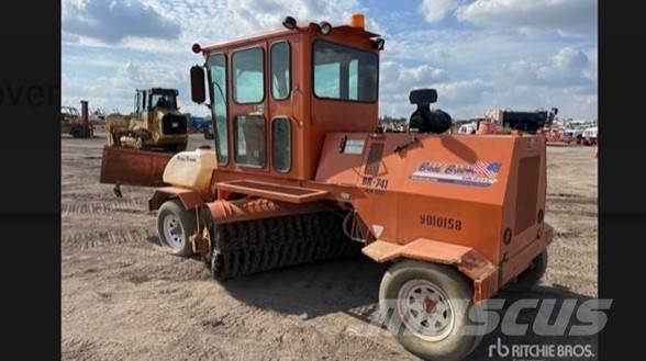 Broce KR 350 Ielu tīrīšanas mašīnas