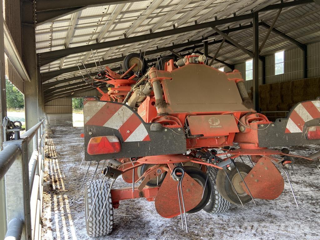 Kuhn GF 13012 T Grābekļi un siena ārdītāji