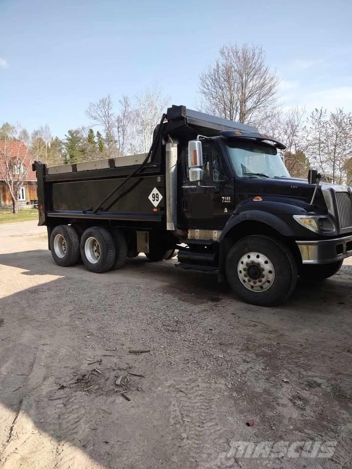 International 7500 Pašizgāzējs