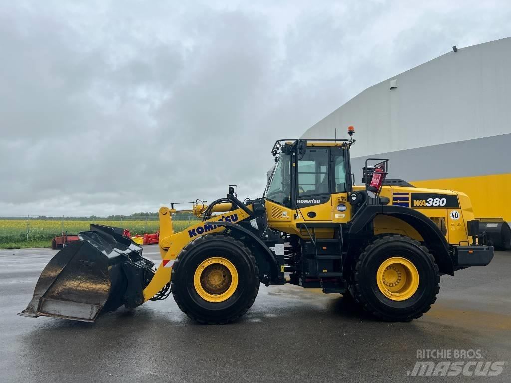 Komatsu WA 380-8E0 Iekrāvēji uz riteņiem