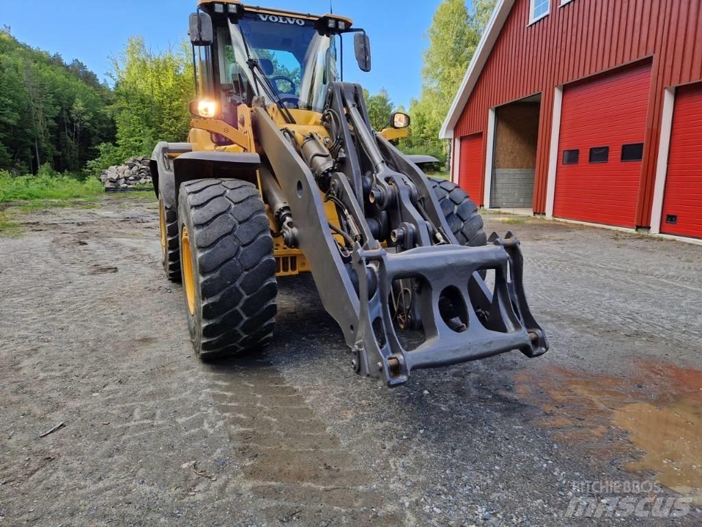 Volvo L 110 H Iekrāvēji uz riteņiem
