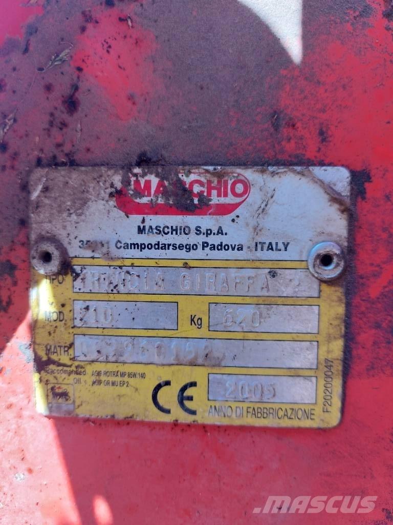 Maschio Giraffa 210 Pļaujmašīnas/pašgājēji