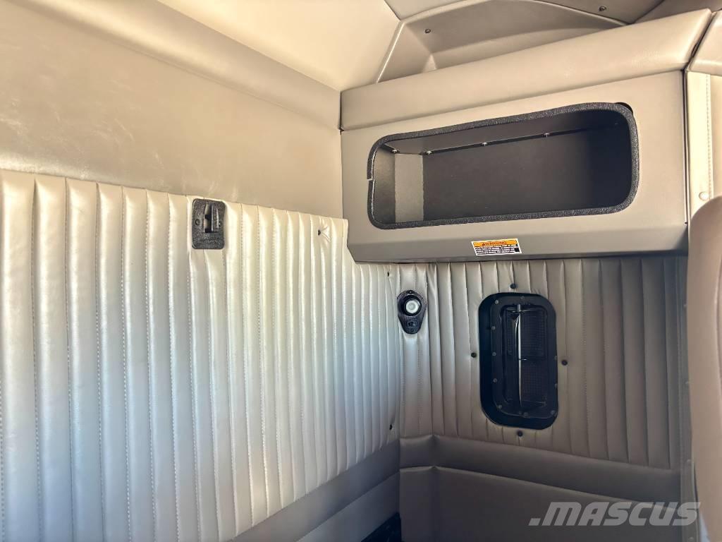 Kenworth T 800 Vilcēji