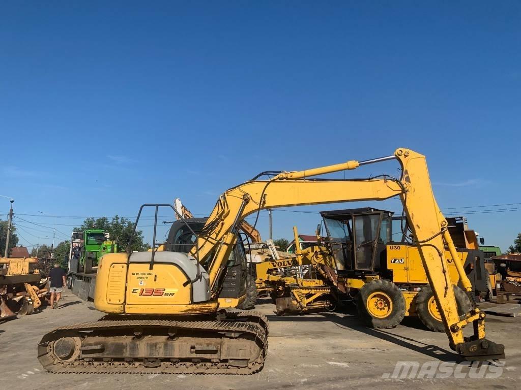 New Holland E 135 SR Kāpurķēžu ekskavatori