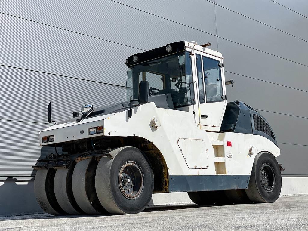 Bomag BW 24 RH Pneimatiskie veltņi