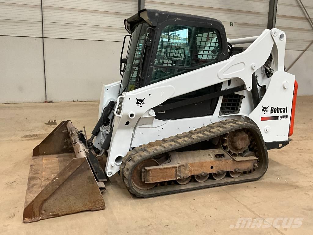 Bobcat T 590 Lietoti riteņu kompaktiekrāvēji