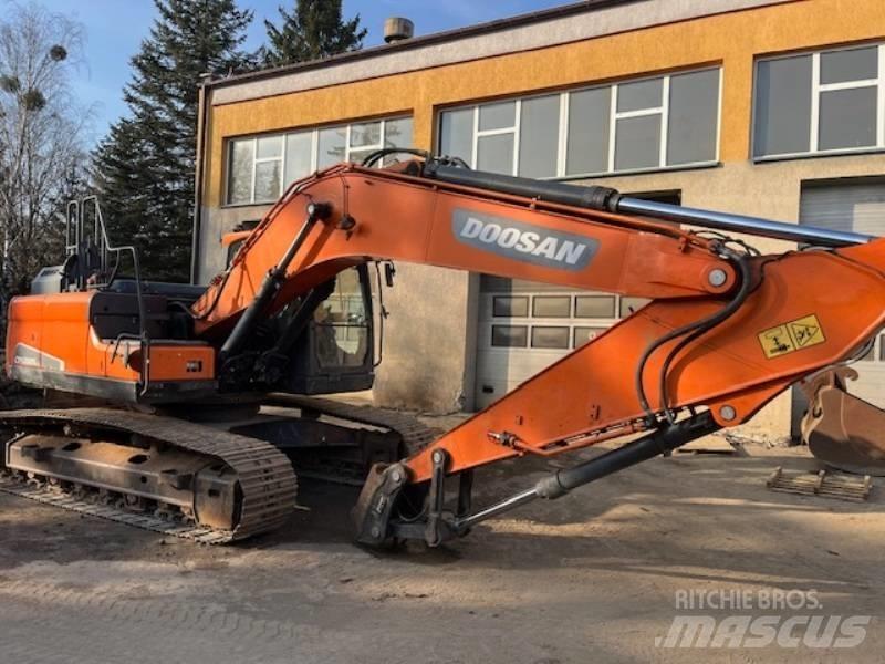 Doosan DX 225 LC-5 Kāpurķēžu ekskavatori