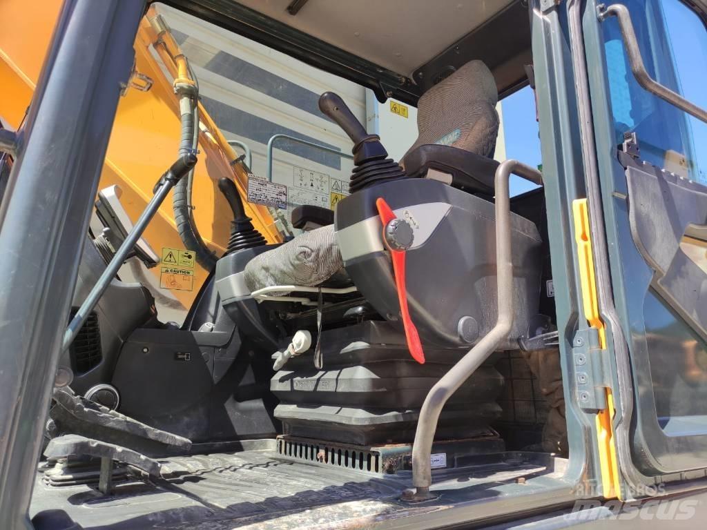 Hyundai HX 220 Kāpurķēžu ekskavatori