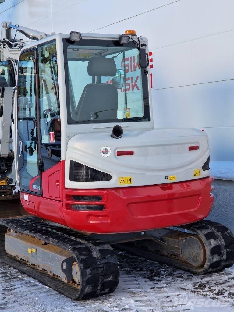 Takeuchi TB 250 Mini ekskavatori < 7 t