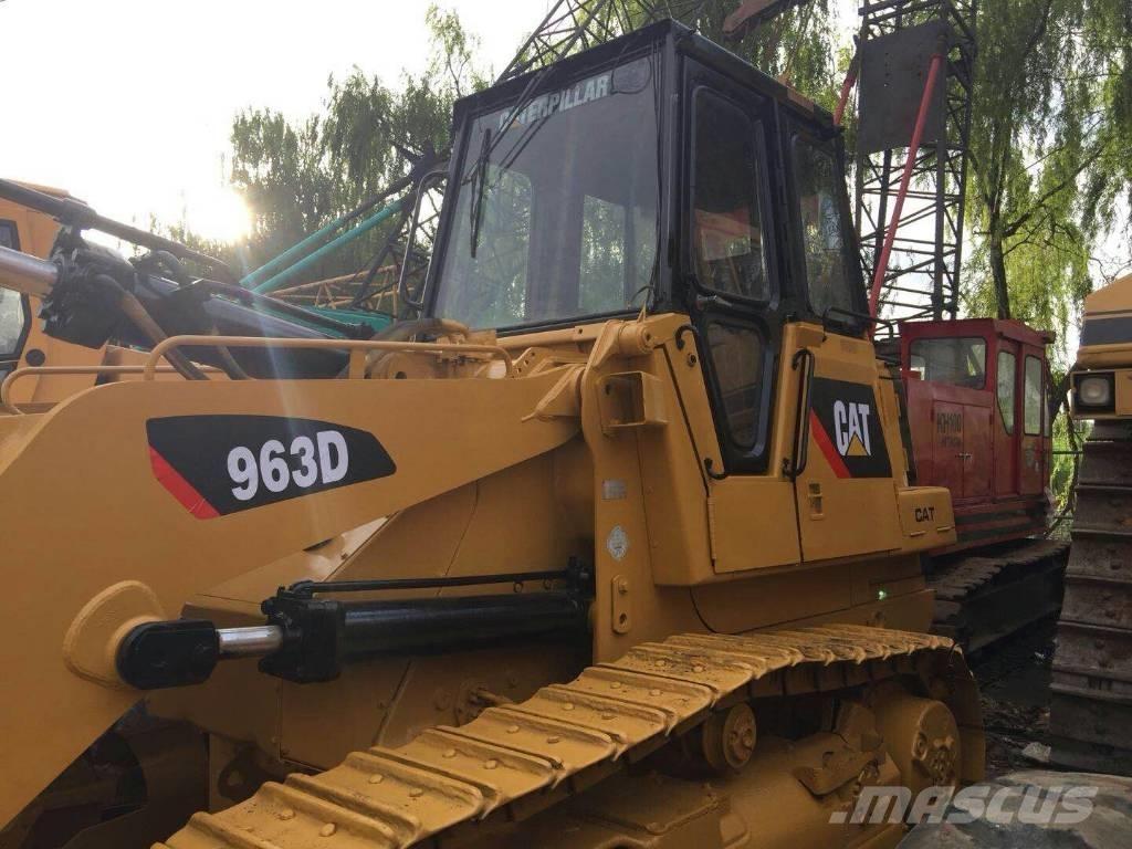 CAT 963 D Kāpurķēžu iekrāvēji