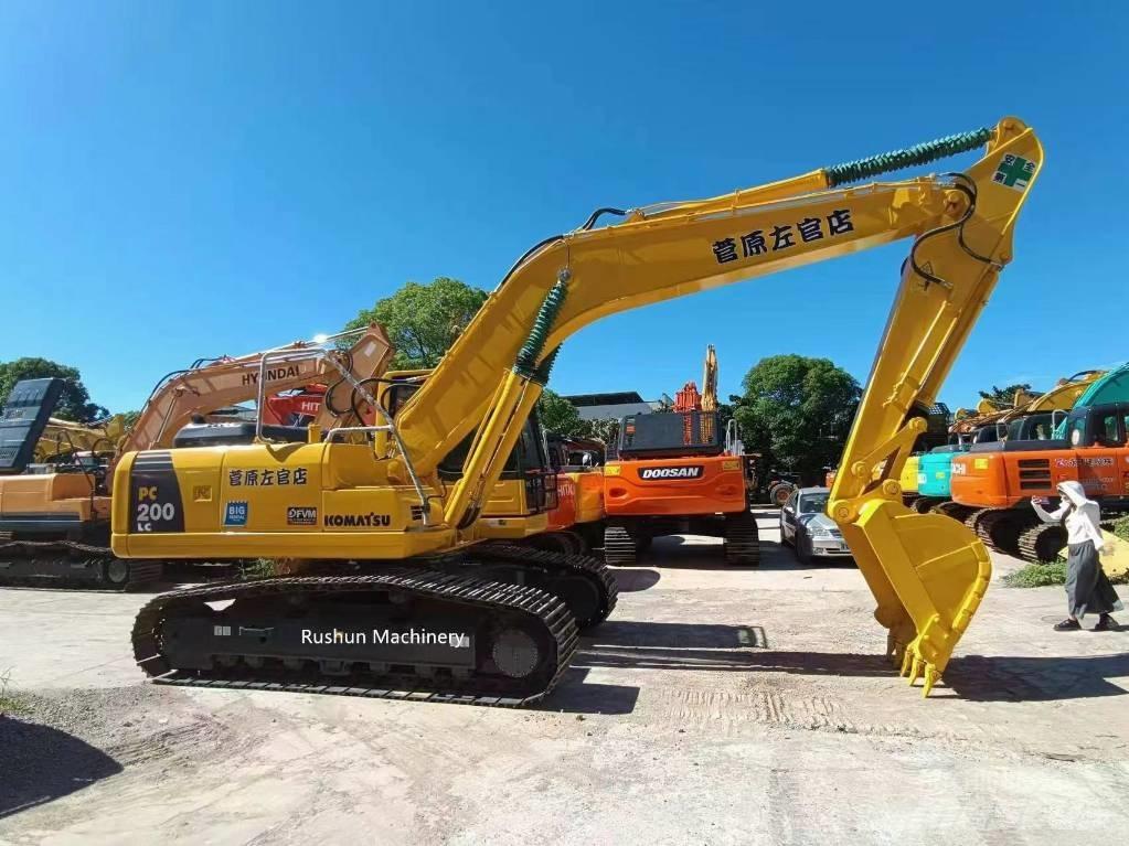 Komatsu PC 200 Kāpurķēžu ekskavatori