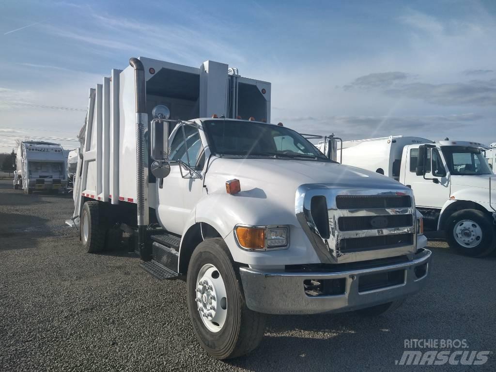 Ford F750 Atkritumu izvešanas transports